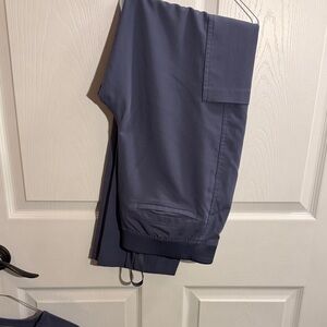 Figs Men's Axim Cargo Scrub Pants in Space Navy